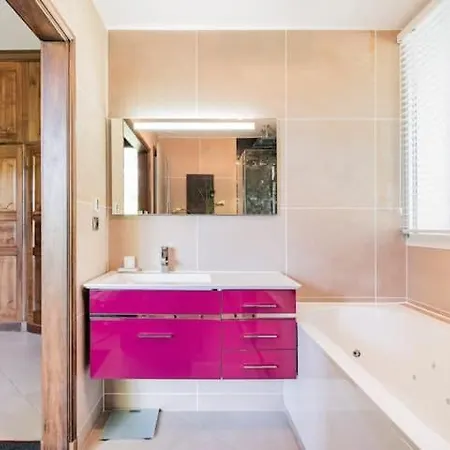 636 Holiday home *